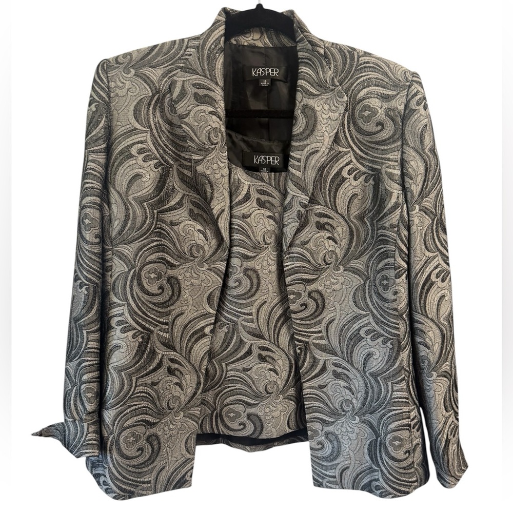 Kasper 3 piece suit, silver, black, size 16, dressy, tailored